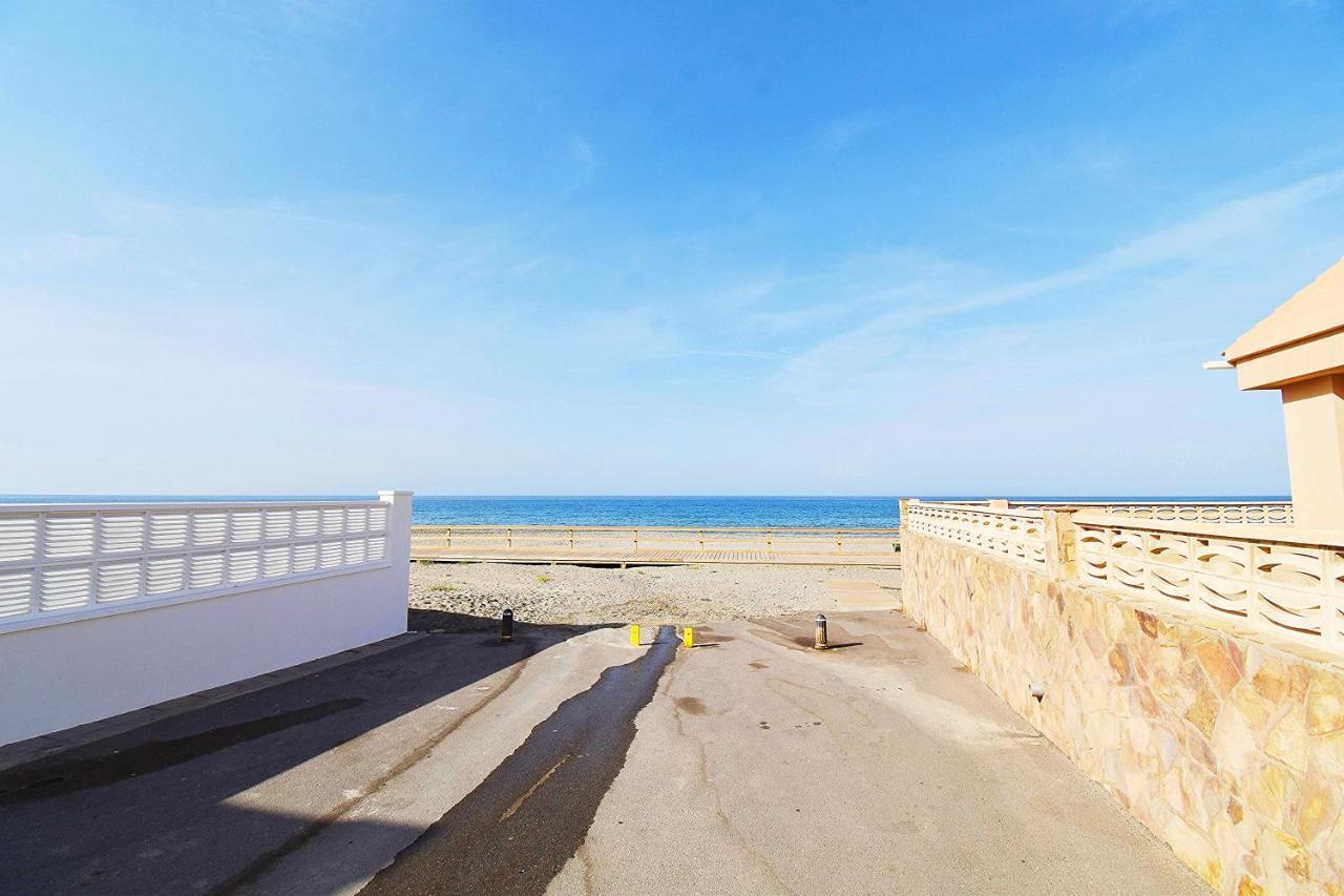 Expoholidays Vistas Al Mar - A Pie De Playa Balerma Exteriör bild